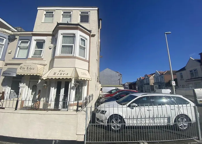 The Libra - Adults Only B&B With Carpark